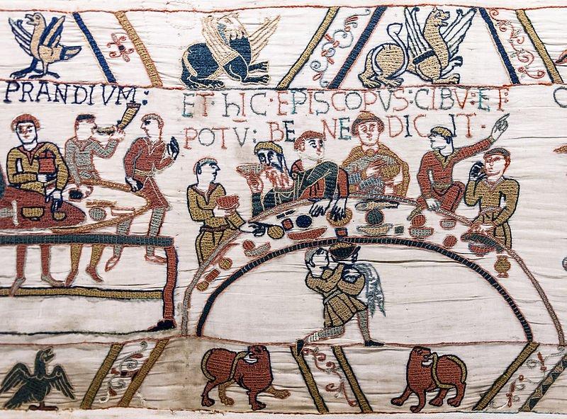 800px-Bayeux_Tapestry_scene43_banquet