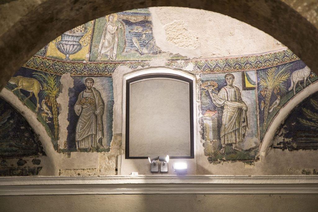 Il più antico battistero paleocristiano d'Occidente: San Giovanni in Fonte