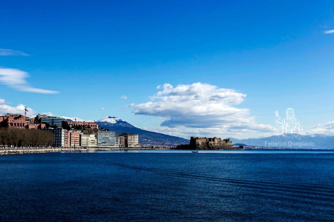 I 20 panorami con il Vesuvio più belli di Napoli