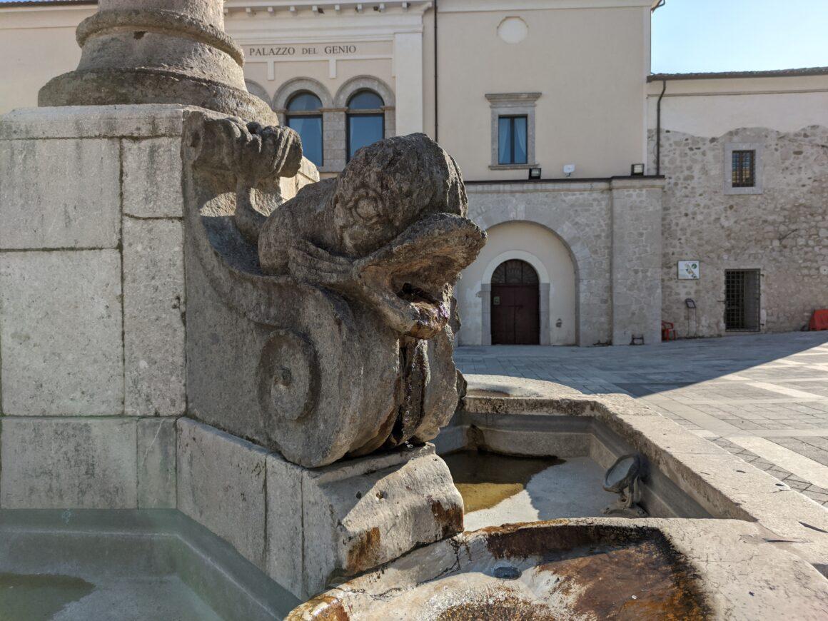 fontana dei delfini