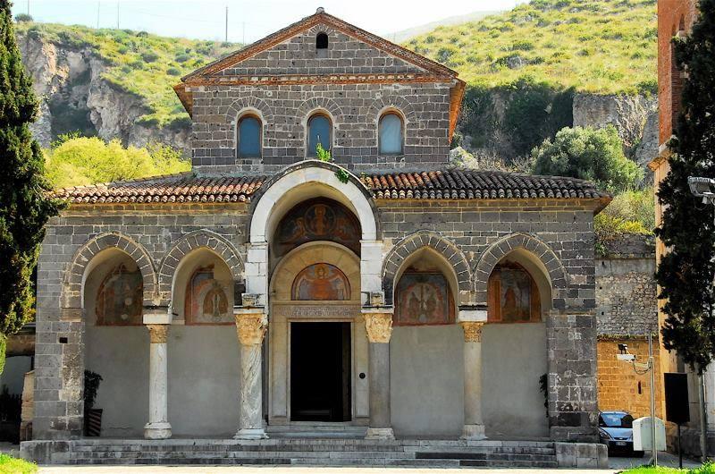  Sant'Angelo in Formis Basilica Benedettina- dalla pagina Facebook "Stato Magna Grecia - Due Sicilie"
