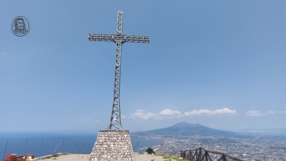 Monte Pendolo: la croce simbolo di Pimonte