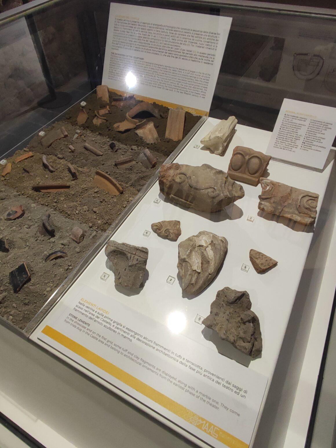 Museo Archeologico di Acerra - teche e sale espositive