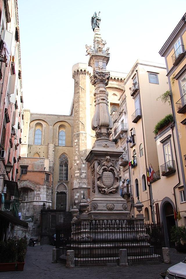 San Gennaro e Caravaggio in Piazza Riario Sforza a Napoli